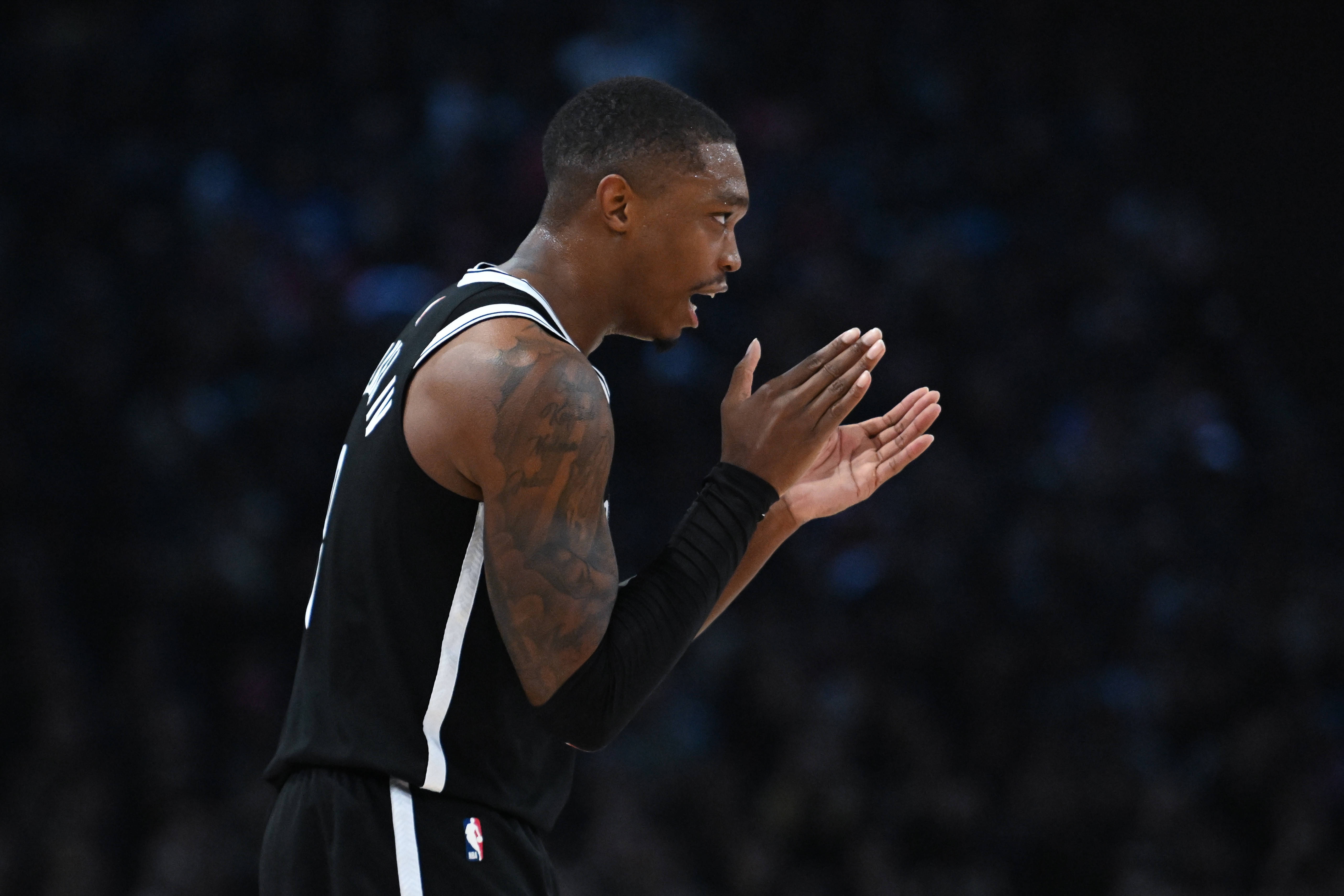 合同包含NBA买断条款!薪资专家:买断市场需密切关注朗尼-沃克